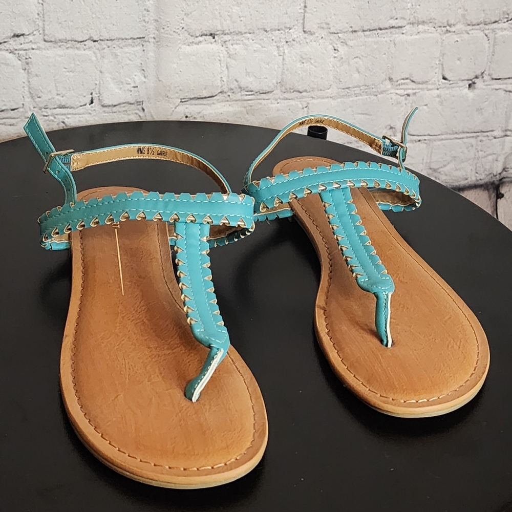 Report Turquoise Sandal Size 8.5